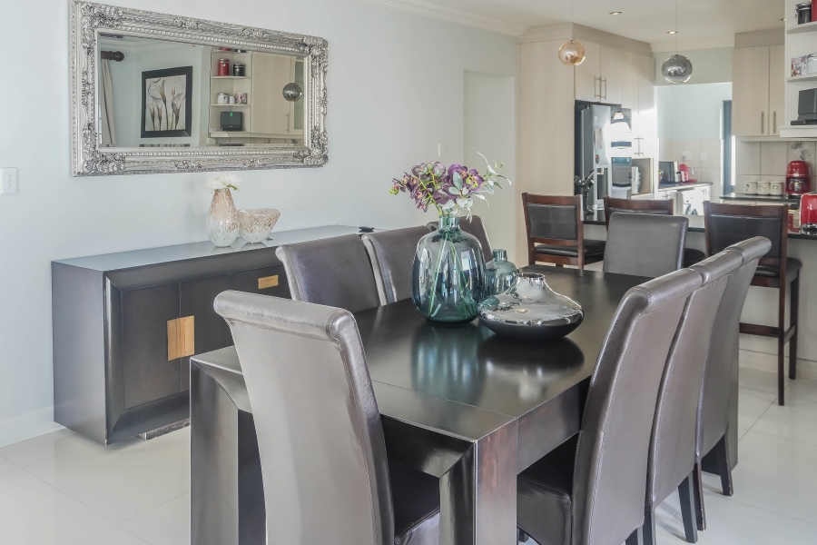 3 Bedroom Property for Sale in Jakarandas Western Cape
